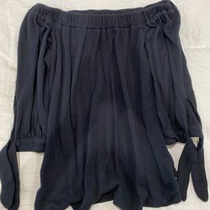 Off the shoulder 3/4 sleeve shirt